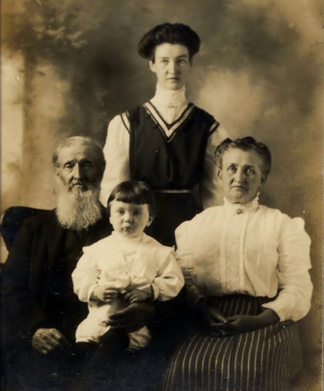 Thomas Baxter Pratt (1831), Etta Mary Pratt (1858), Mary Winona "Winnie" Blair (1883), and Donald Luther Packard (1906)